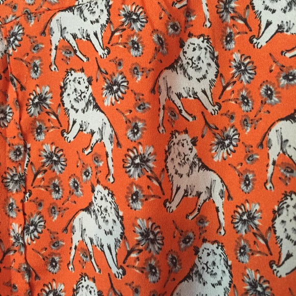 Lion graphic dress, size 6 - Picture 4 of 7